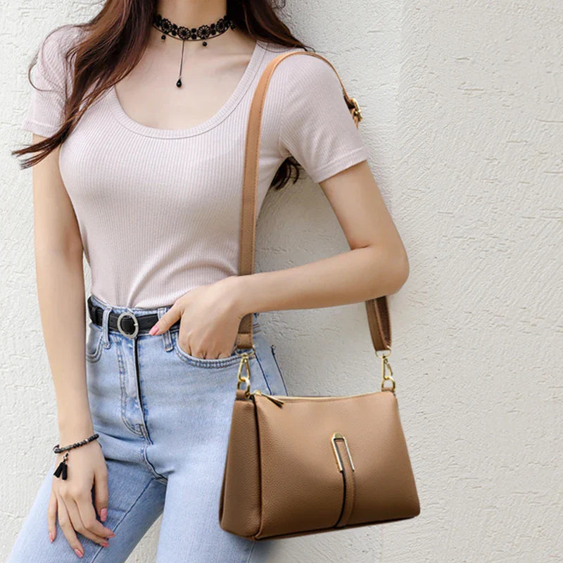 Bolsa Feminina Pequena em Couro Genuino - Laydiani Premium