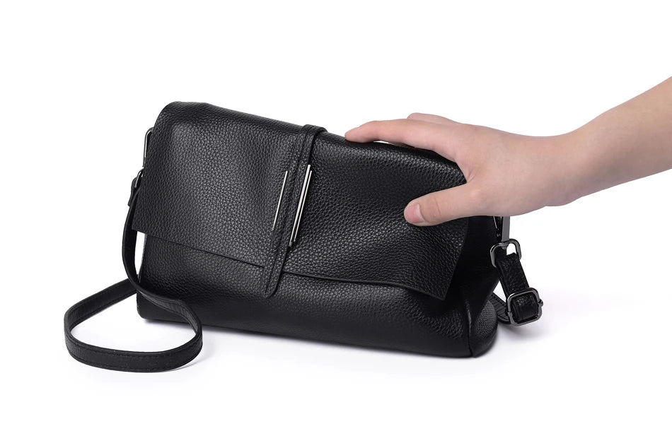 Bolsa Feminina em Couro Genuíno - Beatrice Milani