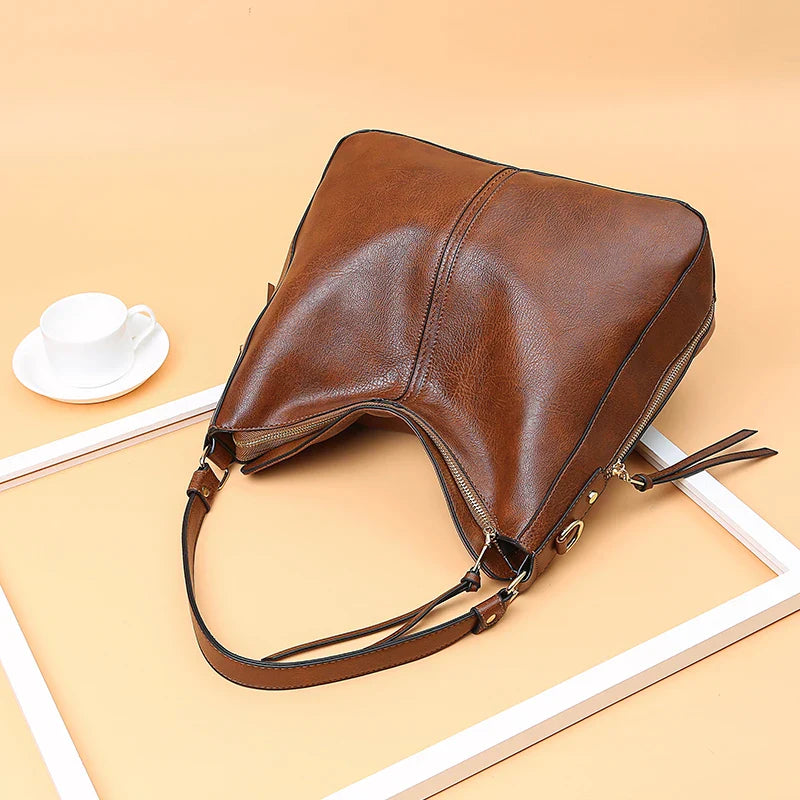 Bolsa Feminina em Couro Genuino - Margot Premium
