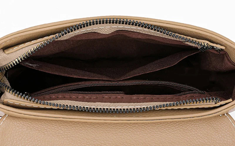 Bolsa Feminina em Couro Genuino - Islandia