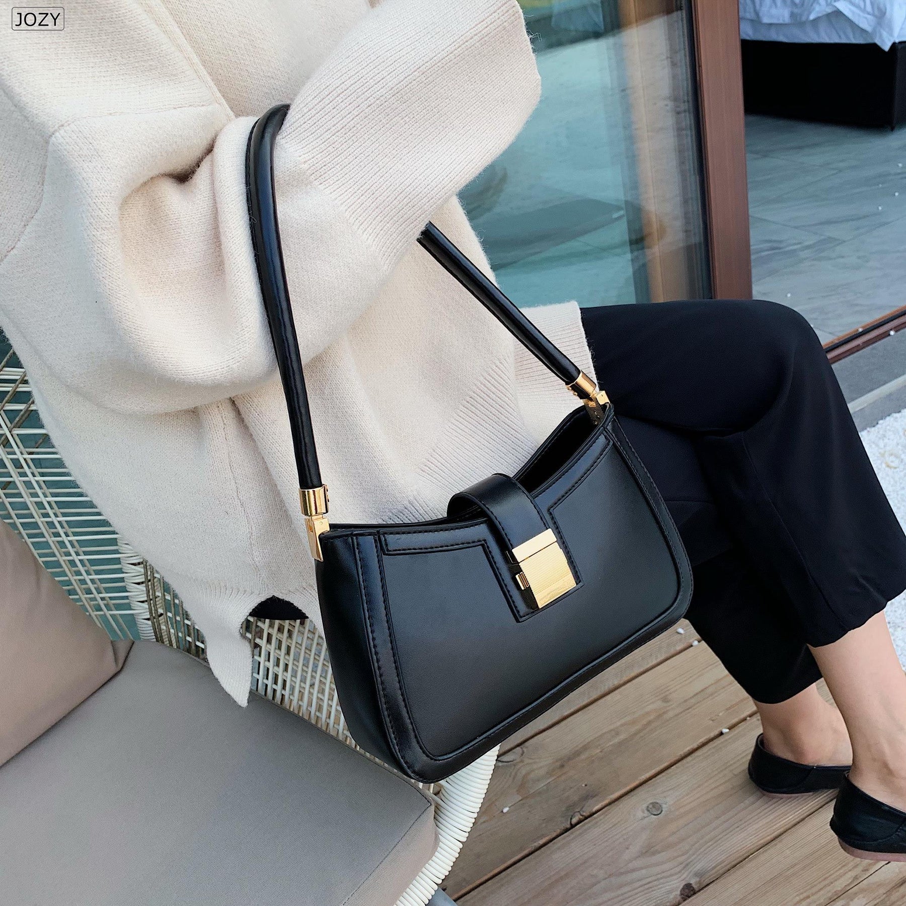 Bolsa de Ombro Feminina Pequena em Couro - Giogine Premium