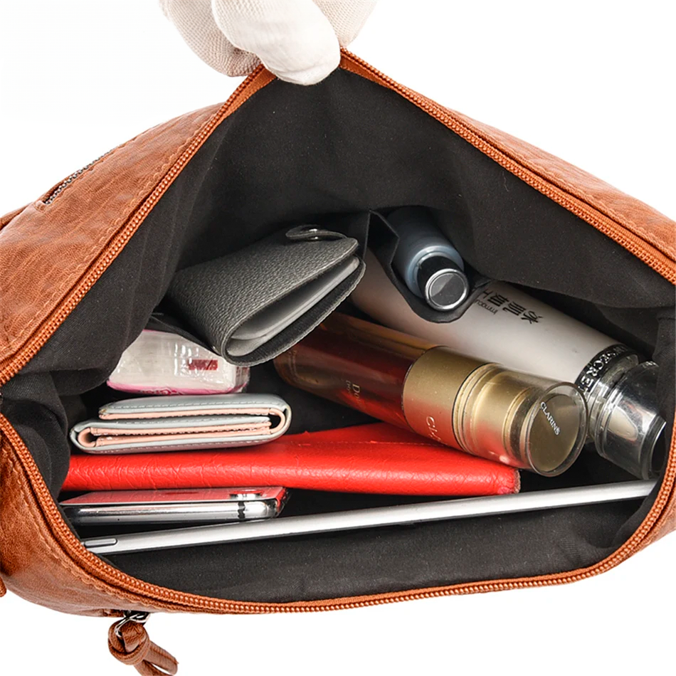 Bolsa Feminina em Couro Genuino - Amy