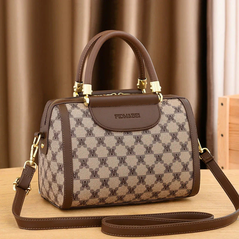Bolsa Feminina de Couro Genuino - Menezes Ferraz