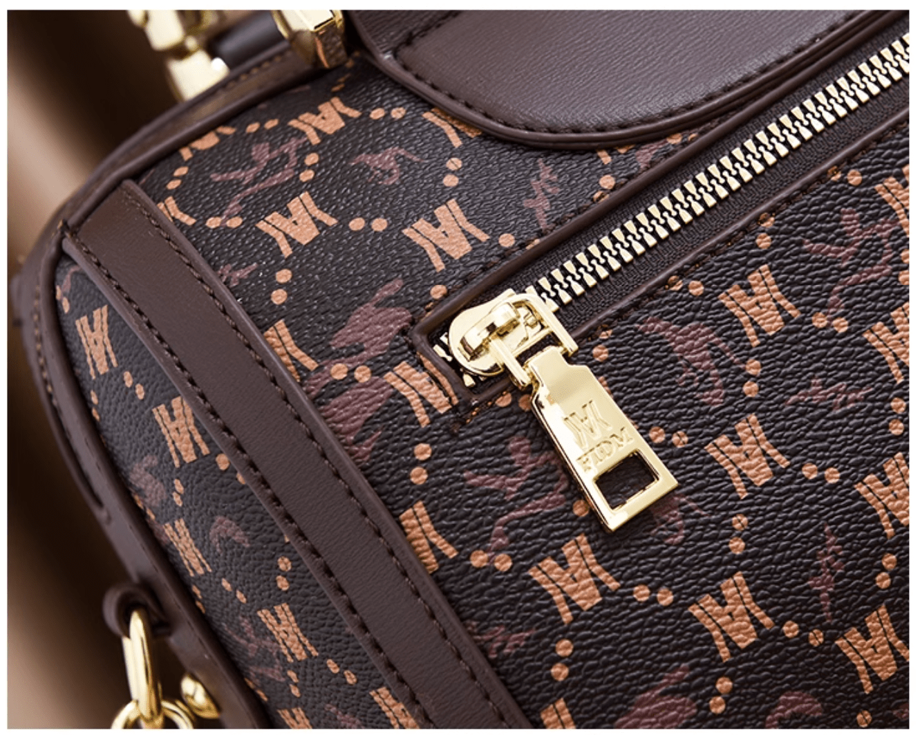 Bolsa Feminina de Couro Genuino - Menezes Ferraz