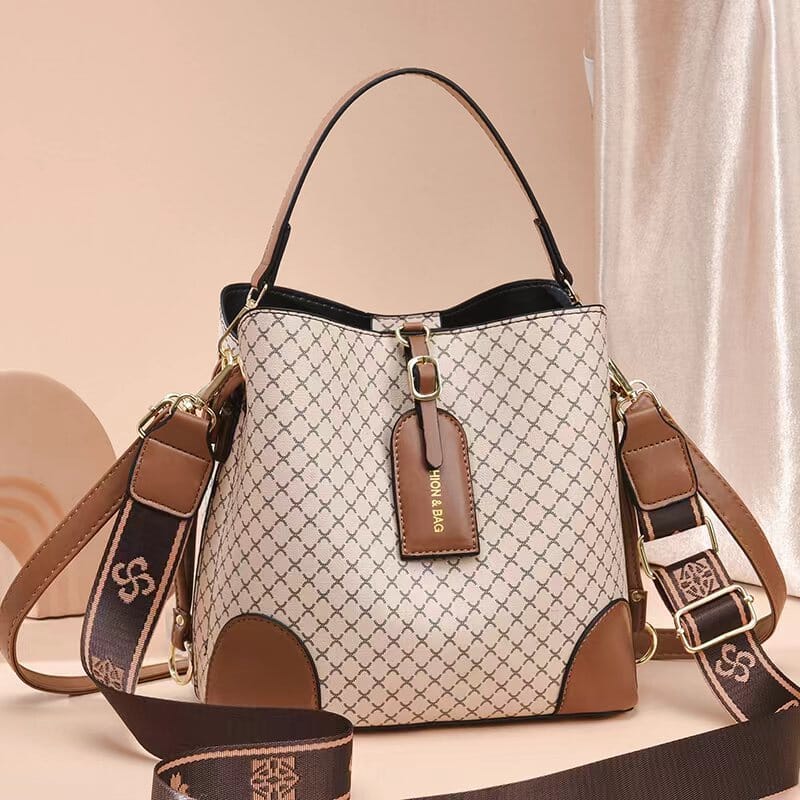 Bolsa Feminina em Couro Genuino - Santini Luvi
