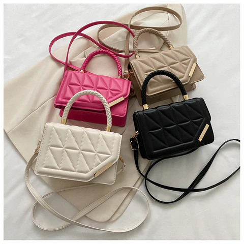 Bolsa Feminina Pequena em Couro Genuino - SaintLuiz