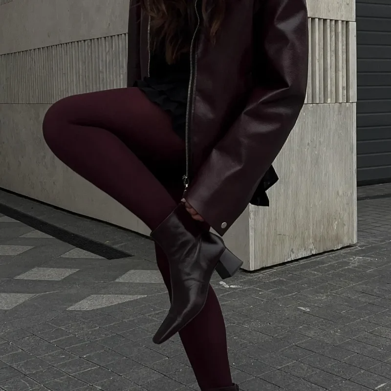 Jaqueta Feminina de Inverno em Couro Genuino - EuroPro