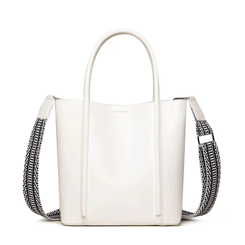 Bolsa Feminina em Couro Genuino - Levy Premium