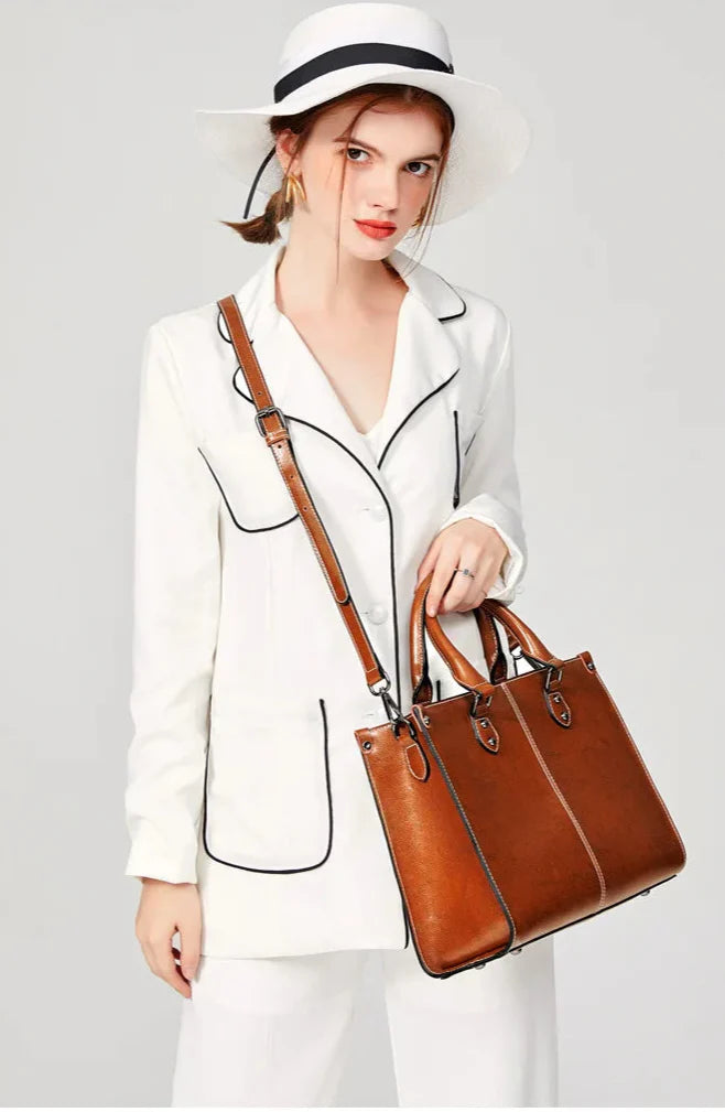 Bolsa Feminina em Couro Genuíno - Laviolette