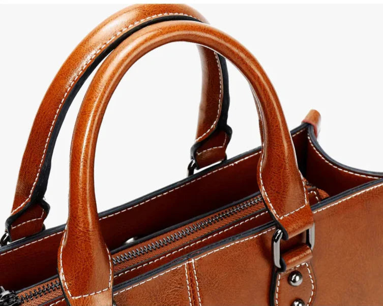 Bolsa Feminina em Couro Genuíno - Laviolette