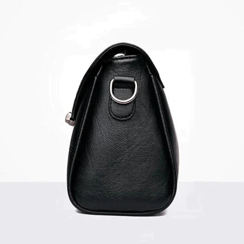 Bolsa Feminina em Couro Genuino - Akyra