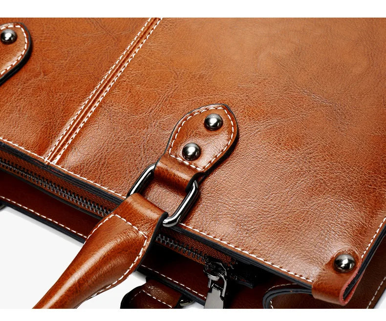 Bolsa Feminina em Couro Genuíno - Laviolette