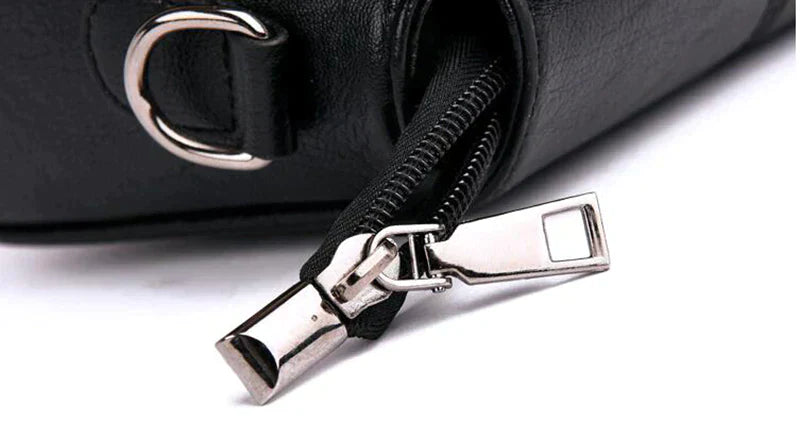 Bolsa Feminina em Couro Genuino - Akyra
