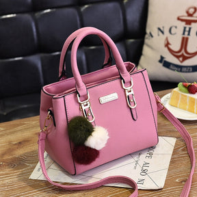 Bolsa Feminina em Couro Genuino - Desirée Luxo + Brinde Exclusivo