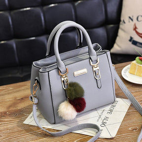 Bolsa Feminina em Couro Genuino - Desirée Luxo + Brinde Exclusivo