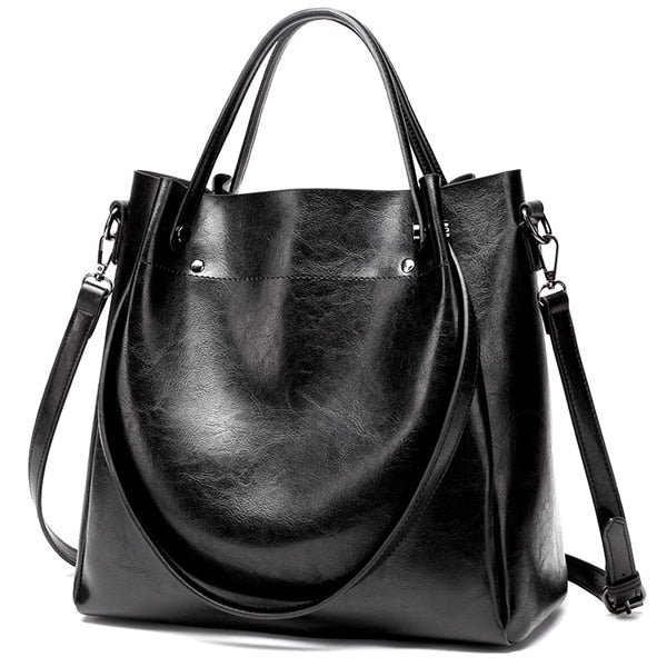 Bolsa Feminina em Couro Genuino - Amara Viturino
