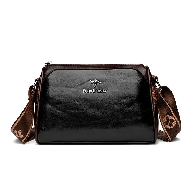 Bolsa Feminina em Couro Genuíno - Chloe Louise