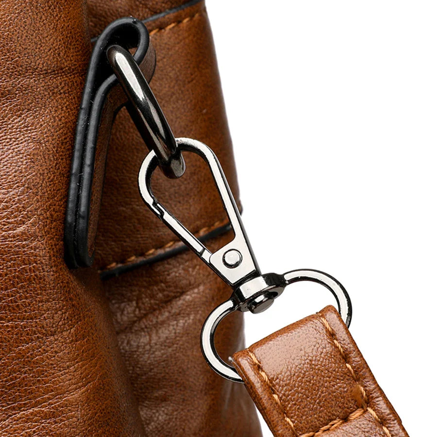 Bolsa Feminina em Couro Genuíno - Bellerose