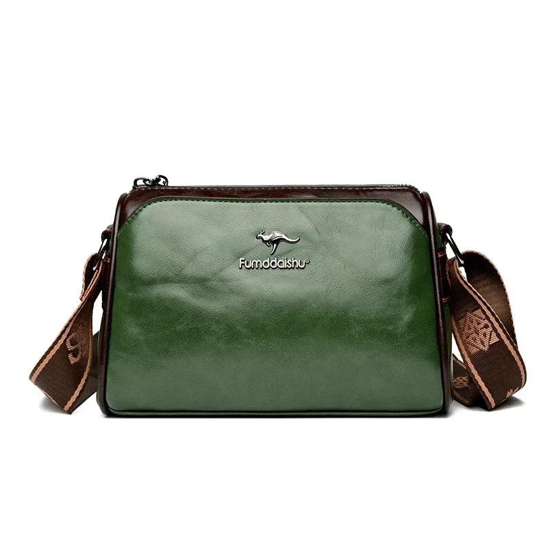 Bolsa Feminina em Couro Genuíno - Chloe Louise