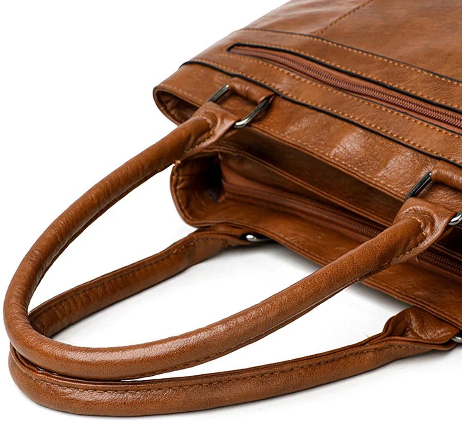 Bolsa Feminina em Couro Genuíno - Bellerose