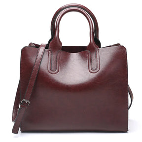 Bolsa Feminina em Couro Genuino - Caliana Premium