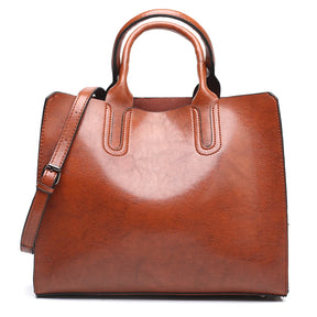 Bolsa Feminina em Couro Genuino - Caliana Premium