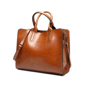 Bolsa Feminina em Couro Genuino - Caliana Premium