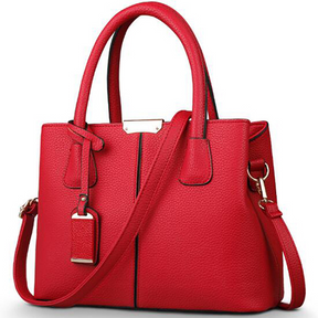 Bolsa Feminina em Couro Genuino - Emma Ferraz