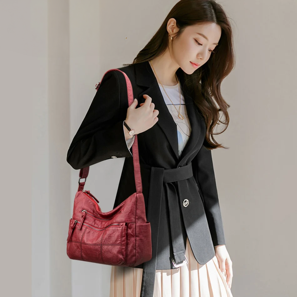 Bolsa Feminina em Couro Genuino - Amy