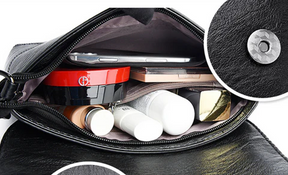 Bolsa Feminina em Couro Genuino - Akyra
