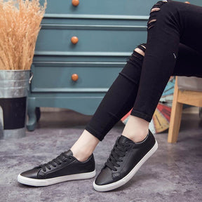 Tênis Feminino em Couro Genuino - Victoria Premium